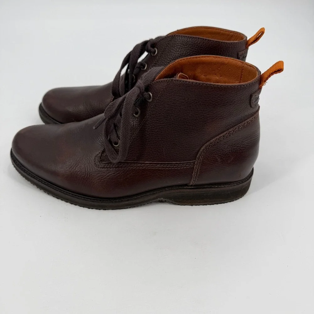 Tommy Bahama Mens Dark Brown Pebbled Leather Chukka Lace Up Boots Rugged Durable
